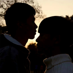 白丝校🌸脱白丝让我c漫画
